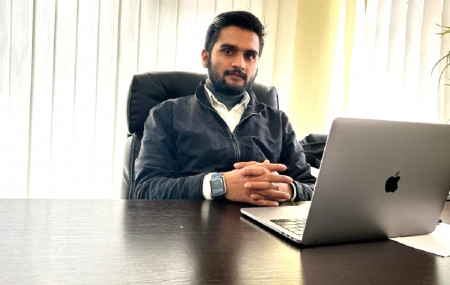 हाइलाइफ कम्पनीका सञ्चालक प्रशान्त घिमिरे।